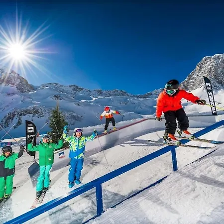 Au 3ème ciel Tignes - Vue Lac&Montagnes - Proche pistes - Idéal 2 adultes + 2 enfants Exterior foto